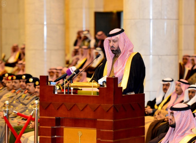 أمير الرياض يكرّم الأمير خالد بن بندر