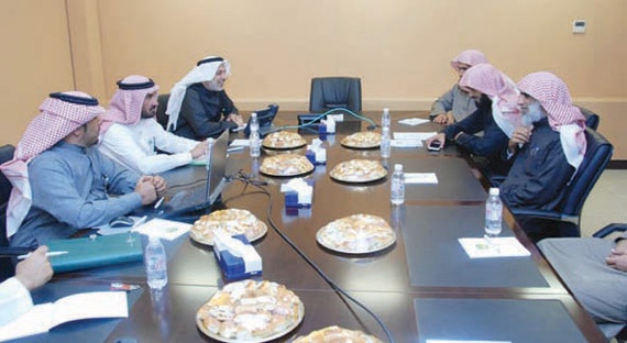 «البريد السعودي» يجتمع بوفد ديوان المظالم