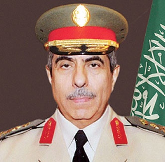 السلطان قابوس يمنح وسام عُمان العسكري لرئيس هيئة الأركان العامة