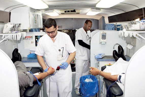 «السعودي الهولندي» ينظم حملة للتبرع بالدم  للأطفال المرضى بالسرطان