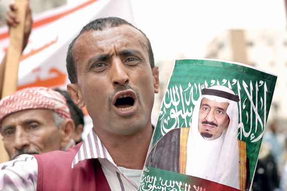 السديس: «عاصفة الحزم» هي بارقة الأمل التي ستعيد لليمن أمنه ووحدته