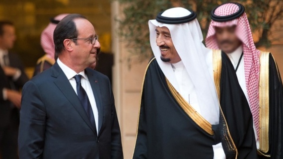 الملك يبحث مع الرئيس الفرنسي الأوضاع الإقليمية