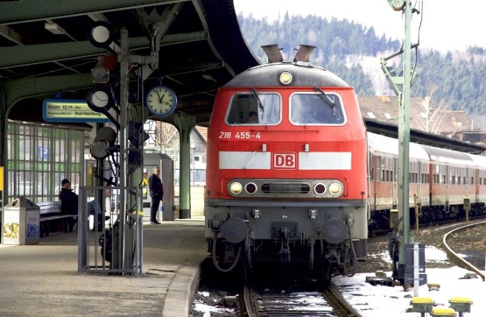 هيئة السكك الحديدية الألمانية تدعو نقابة سائقي القطارات للتفاوض