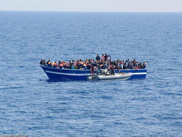 أحد الناجين: 950 شخصا كانوا على متن زورق المهاجرين الغارق قبالة ساحل ليبيا