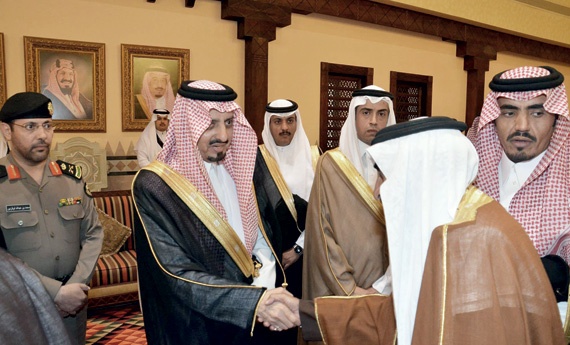 المناطق تبايع ولي العهد وولي ولي العهد