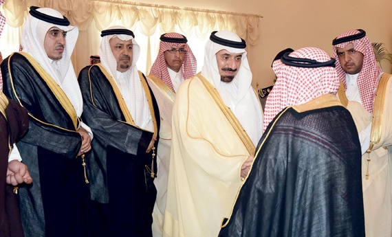 المناطق تبايع ولي العهد وولي ولي العهد