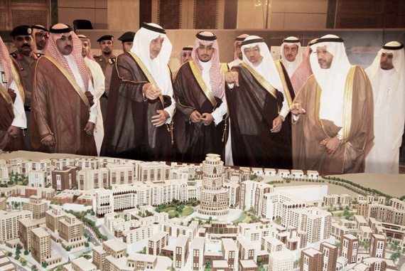 «البلد الأمين» تبدأ تطوير منطقة الكدوة
بعد رمضان بتكلفة 19 مليار ريال