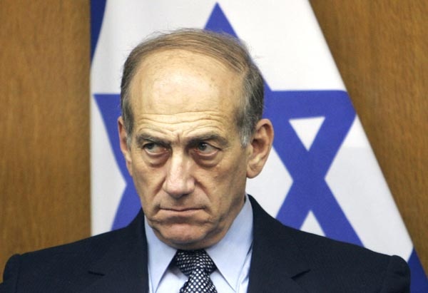 الحكم على رئيس الوزراء الإسرائيلي السابق أولمرت بالسجن 8 أشهر بتهمة الفساد