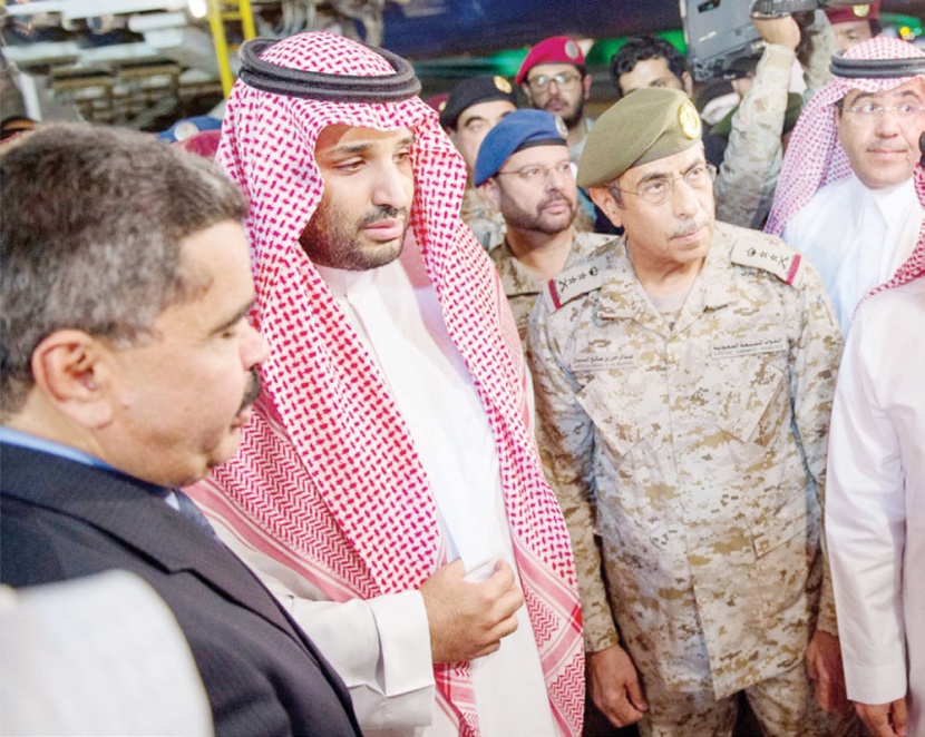 ولي ولي العهد يتقدم مستقبلي جثمان الشعلان
