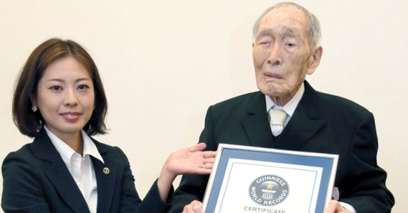 وفاة أكبر رجل معمر في العالم عن 112 عاما في اليابان