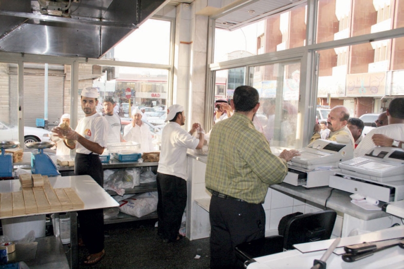 الأكلات الرمضانية تسحب البساط من الوجبات السريعة