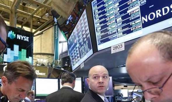 البورصة اليونانية تهبط 16% عند الإغلاق مع هبوط البنوك 30%