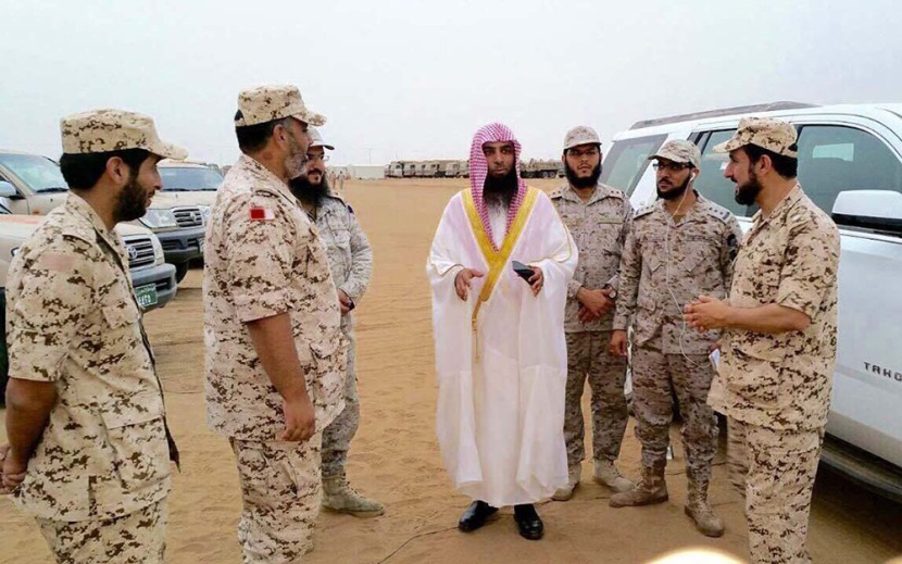 إمام وخطيب المسجد النبوي يزور مقر قيادة قوة جازان