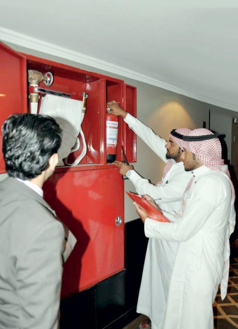 «إسكان مكة» تنقل حجاج من 5 مبان مخالفة .. وترصد نحو 500 ملاحظة