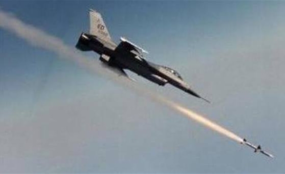 قوات التحالف تقصف مواقع قوات الحوثيين وصالح في صنعاء