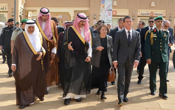 رئيس وزراء فرنسا يزور حي البجيري في الدرعية التاريخية