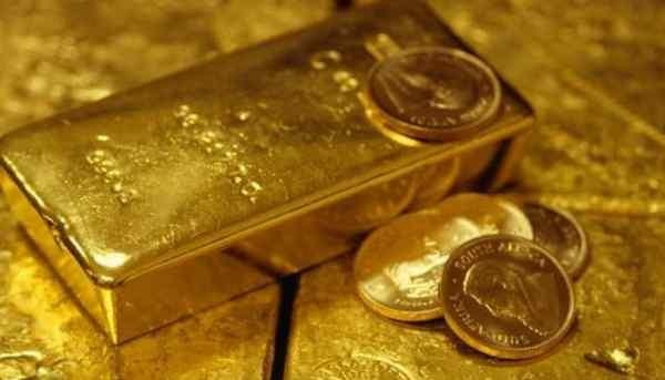 الذهب ينزل من أعلى مستوى في 3 أشهر بفعل جني الارباح