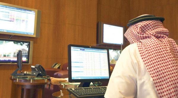 الأسهم السعودية تحقق مكاسب طفيفة وتسجل أضعف سيولة في شهرين