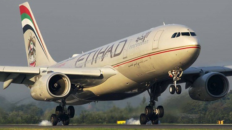 "الاتحاد" الإماراتية للطيران تعلن قرب مغادرة رئيسها التنفيذي جيمس هوجن منصبه