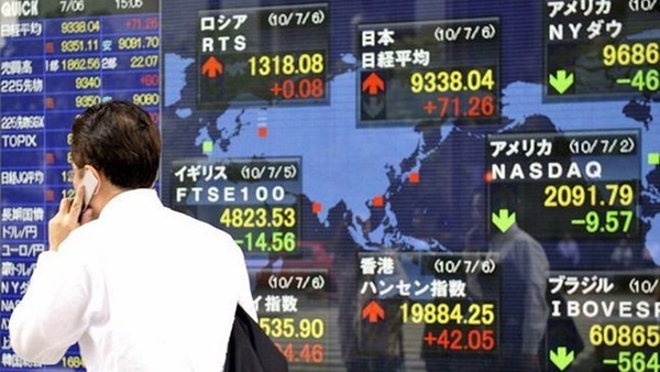 مؤشر الأسهم اليابانية "نيكي" القياسي ينخفض 0.79% في بداية التعامل بطوكيو