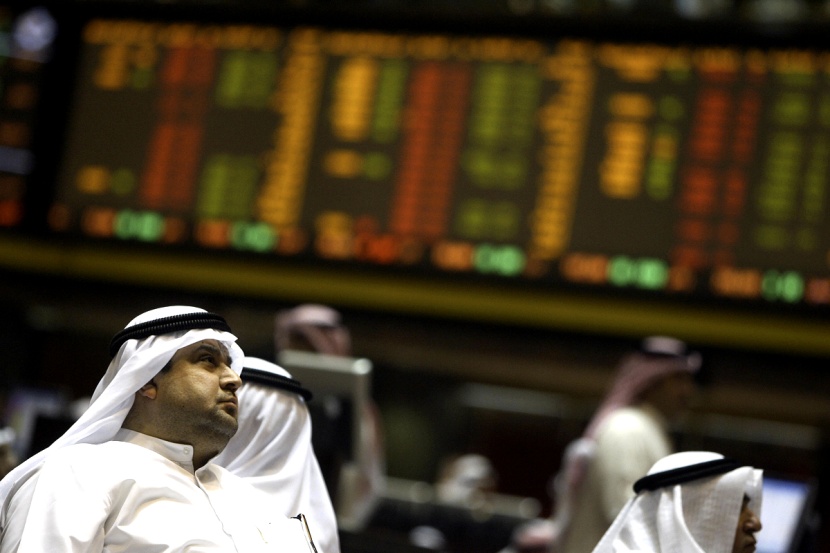 البورصة السعودية تتراجع وقطر ترتفع مع رفع تصنيفها 