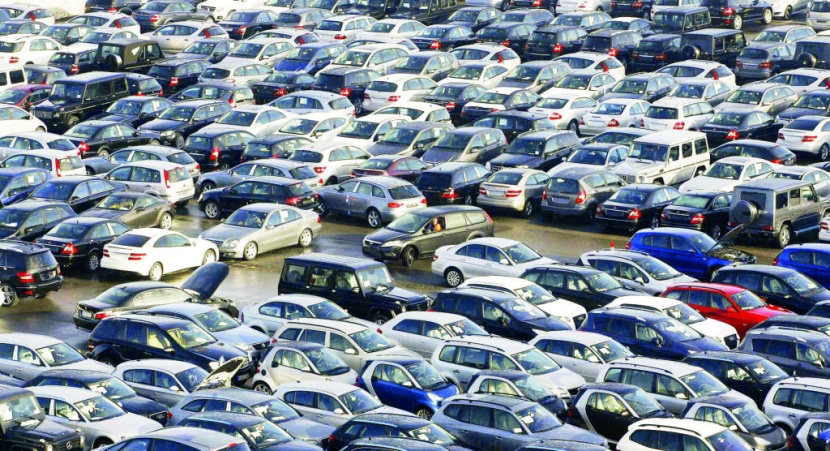 مختصون: التأمين يرفع تكاليف السيارات المنتهية بالتمليك على المستهلكين