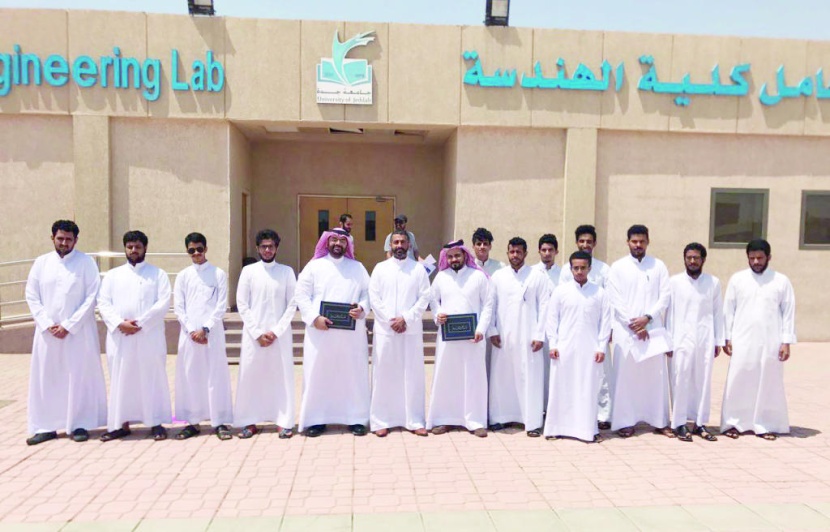 «موبايلي» تنقل خبراتها في الشبكات والموارد البشرية لطلاب جامعة جدة