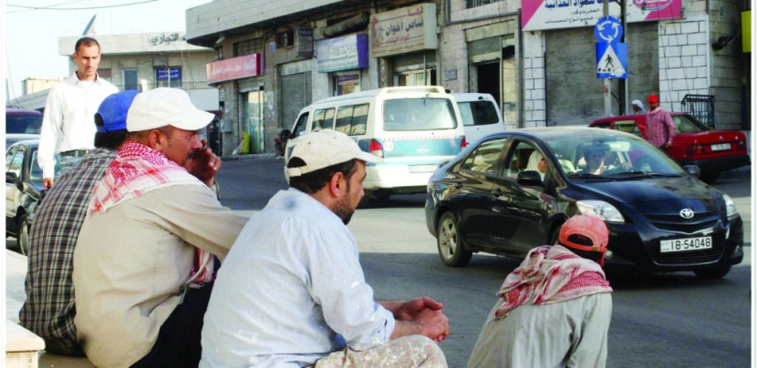 «العمل» تلوح بعقوبات بحق مشغلي العمالة  في غير المهن المستقدمة إليها