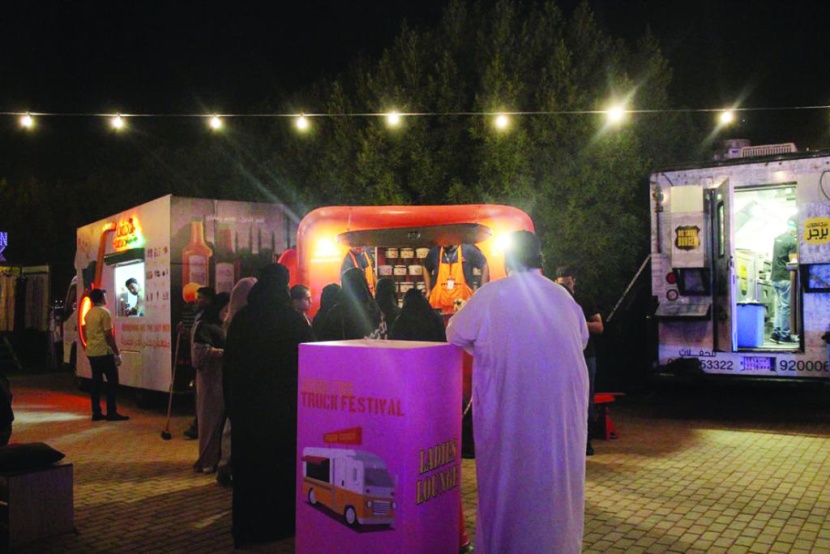 الرياض: 160 ترخيصا لعربة طعام متنقلة .. تنافس المطاعم في رمضان