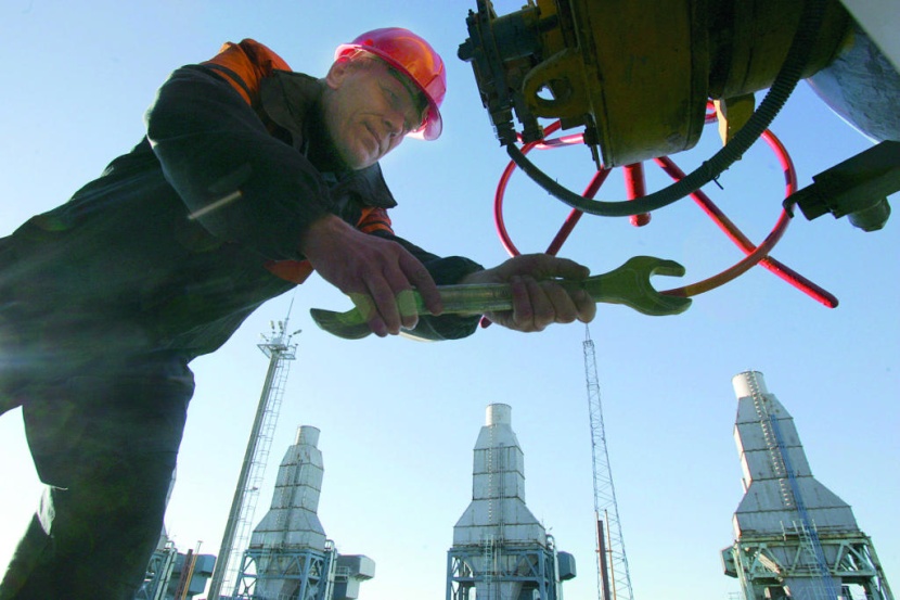إنتاج النفط الروسي يتراجع 308 آلاف برميل يوميا في يونيو