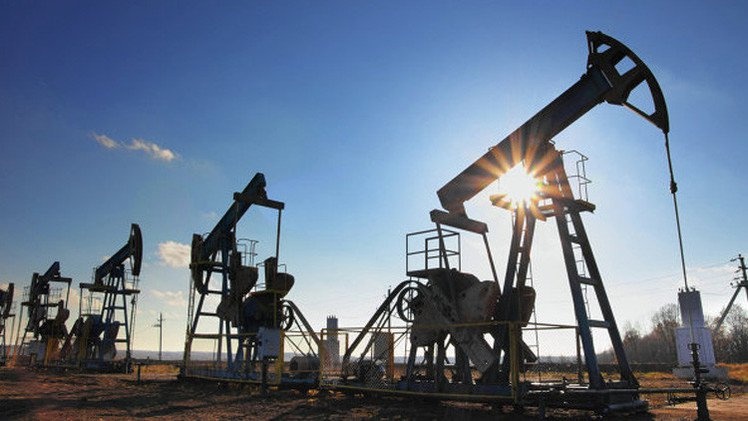 معهد البترول: ارتفاع مخزونات النفط الأمريكية 1.6 مليون برميل