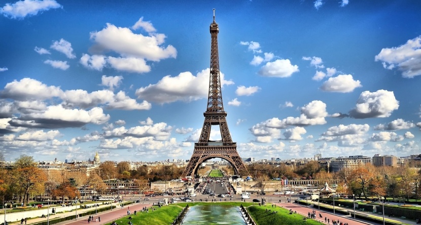 تحسن الحركة السياحية في باريس في النصف الأول من 2017