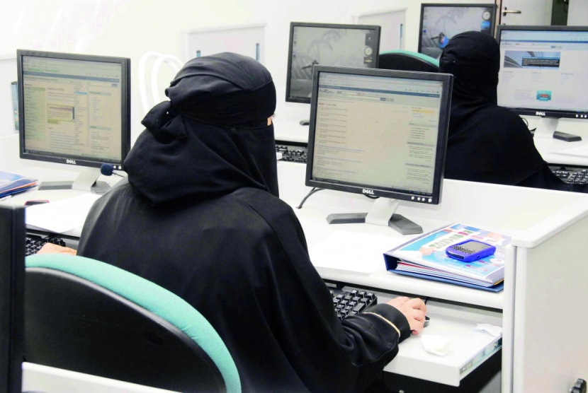 الحماية النظامية للمرأة العاملة وفقا لنظام العمل السعودي
