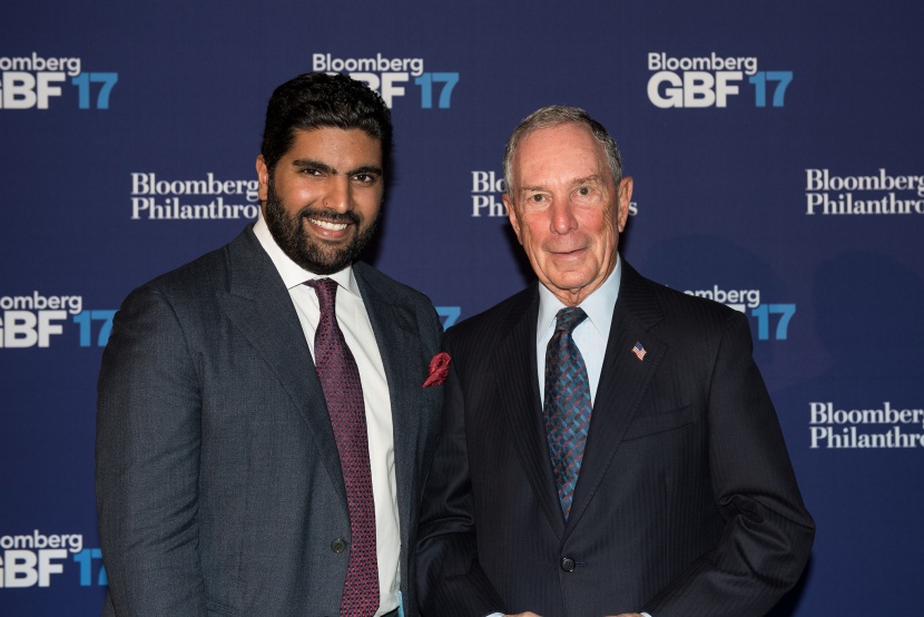 «الأبحاث والتسويق» و«بلومبرج إل بي» توقعان اتفاقية إطلاق «Bloomberg العربية»