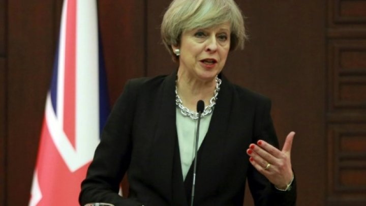 رئيسة الوزراء البريطانية تقول إن حظر أوبر في لندن "يتجاوز المعقول"