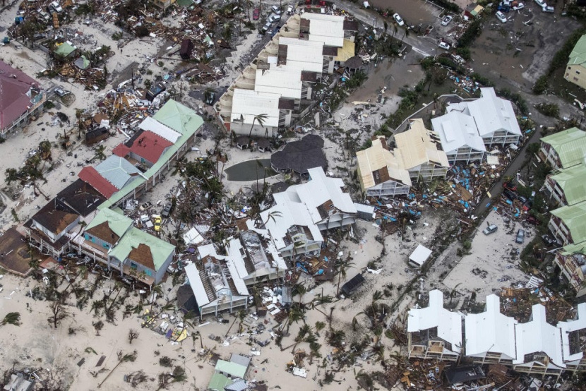 المركز الأمريكي للأعاصير: توقعات بزيادة قوة الإعصار إرما مع ابتعاده عن كوبا