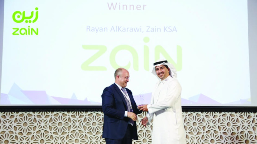 ريان القرعاوي من «زين السعودية» يفوز بجائزة أفضل محترف في مجال علاقات المستثمرين في المملكة