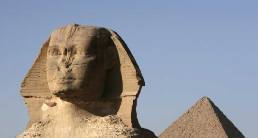 ثقب في رأس "أبو الهول" يقود إلى سر هائل