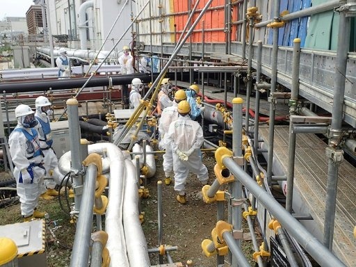 شركة "تيبكو" اليابانية تثبت معدات لازالة الوقود بمحطة فوكوشيما