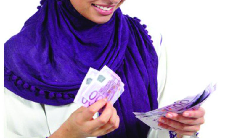 الولاية المالية للمرأة الحاضنة على أبنائها