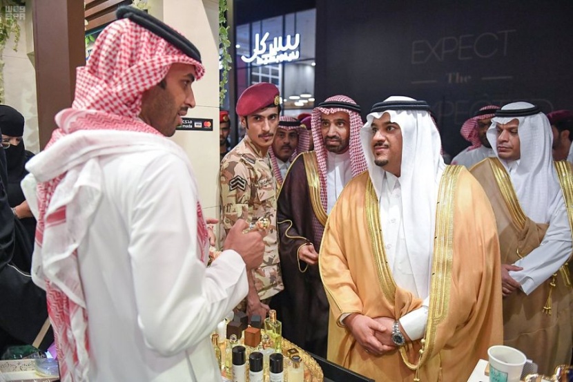 نائب أمير الرياض يدشن معرض "سوق رام3" كمنصة لدعم شباب الأعمال
