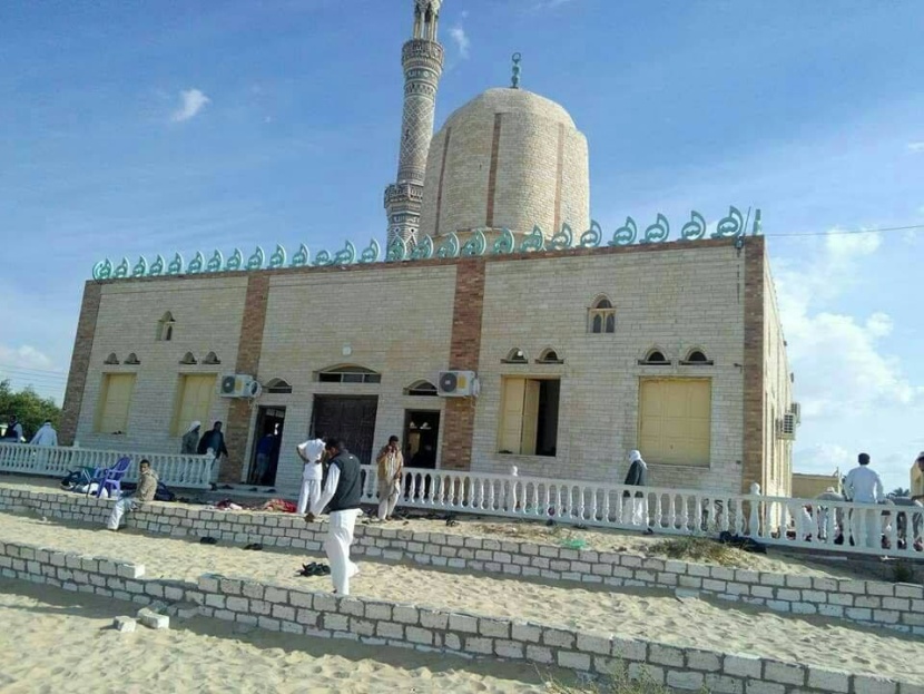 مقتل 235 وإصابة 109 في هجوم على مسجد بشمال سيناء في مصر