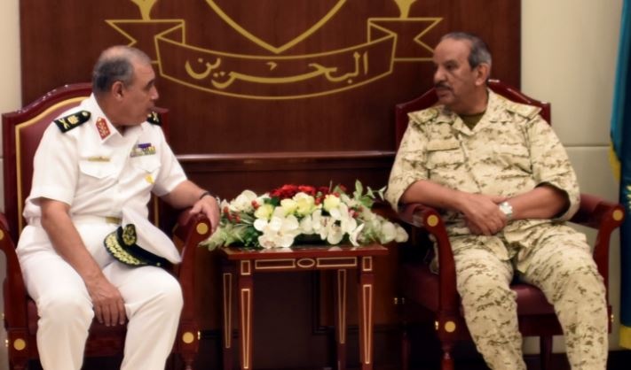 البحرين ومصر تبحثان التعاون العسكري القائم بين البلدين