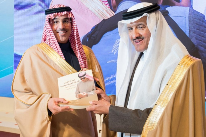 سلطان بن سلمان يدشن كتابه البعد الحضاري للمملكة
