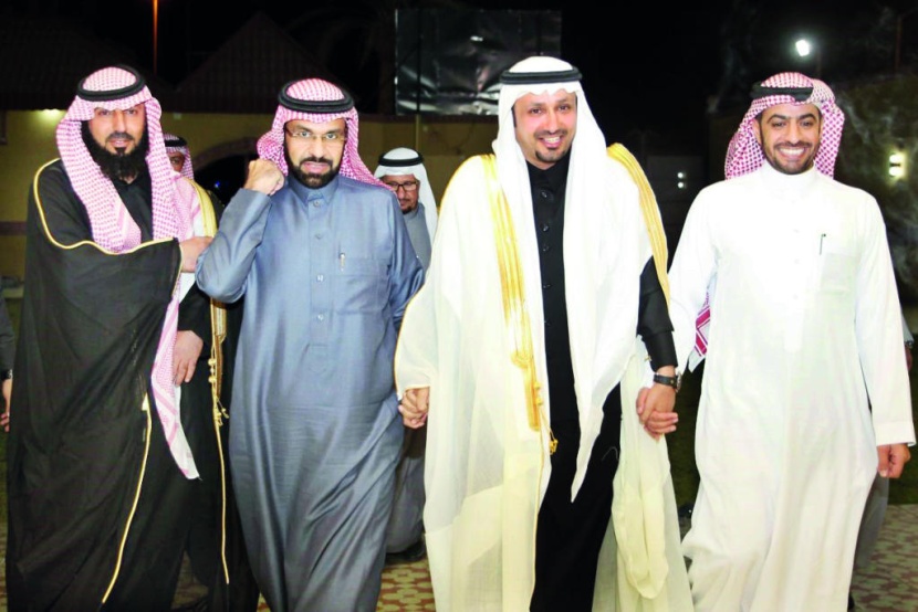 الزميل صالح آل طلحاب يحتفل بزواجه