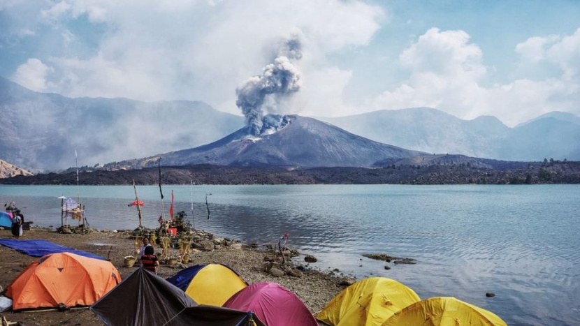 نزوح أكثر من 34 ألف شخص جراء تدفق حمم بركانية في الفلبين