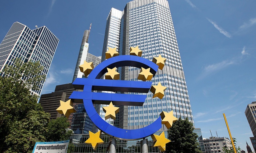 خبراء اقتصاديون يحذرون من وقوع كوارث مالية جديدة في منطقة اليورو