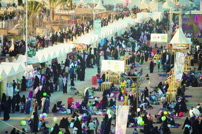 أكثر من ربع مليون زائر لمهرجان "ربيع بريدة 39" خلال 6 أيام