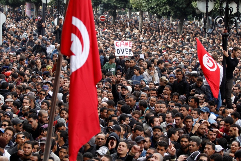 في الذكرى الـ7: ثورة تونس تراوح بين «الصبار» و«الياسمين»