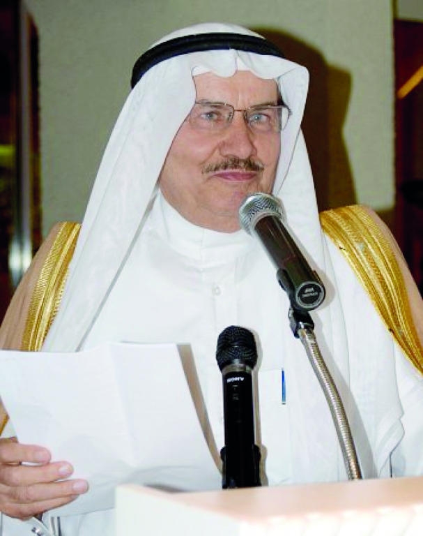 الشبيلي يحكي تجربته للشباب في « أدبي الرياض »